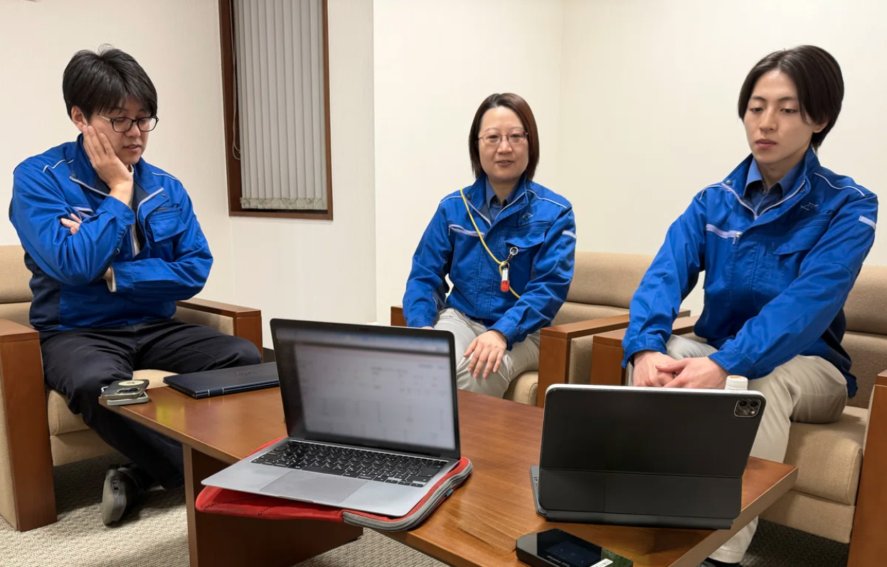 左から、高山様（技革推進部）・林様（土木部／現場代理人）・南様（土木部）